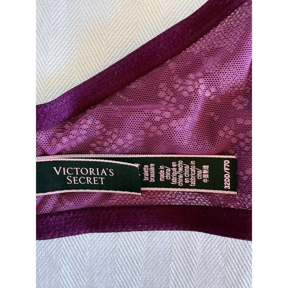 Victorias‎ Secret Very Sexy Plum Lace High Neck Halter Bralette 32DD Underwire